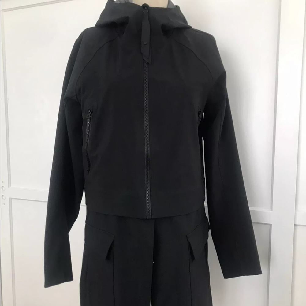 Lululemon Rain or Shine Convertible Long Short Jacket Rare EUC - Picture 2 of 12